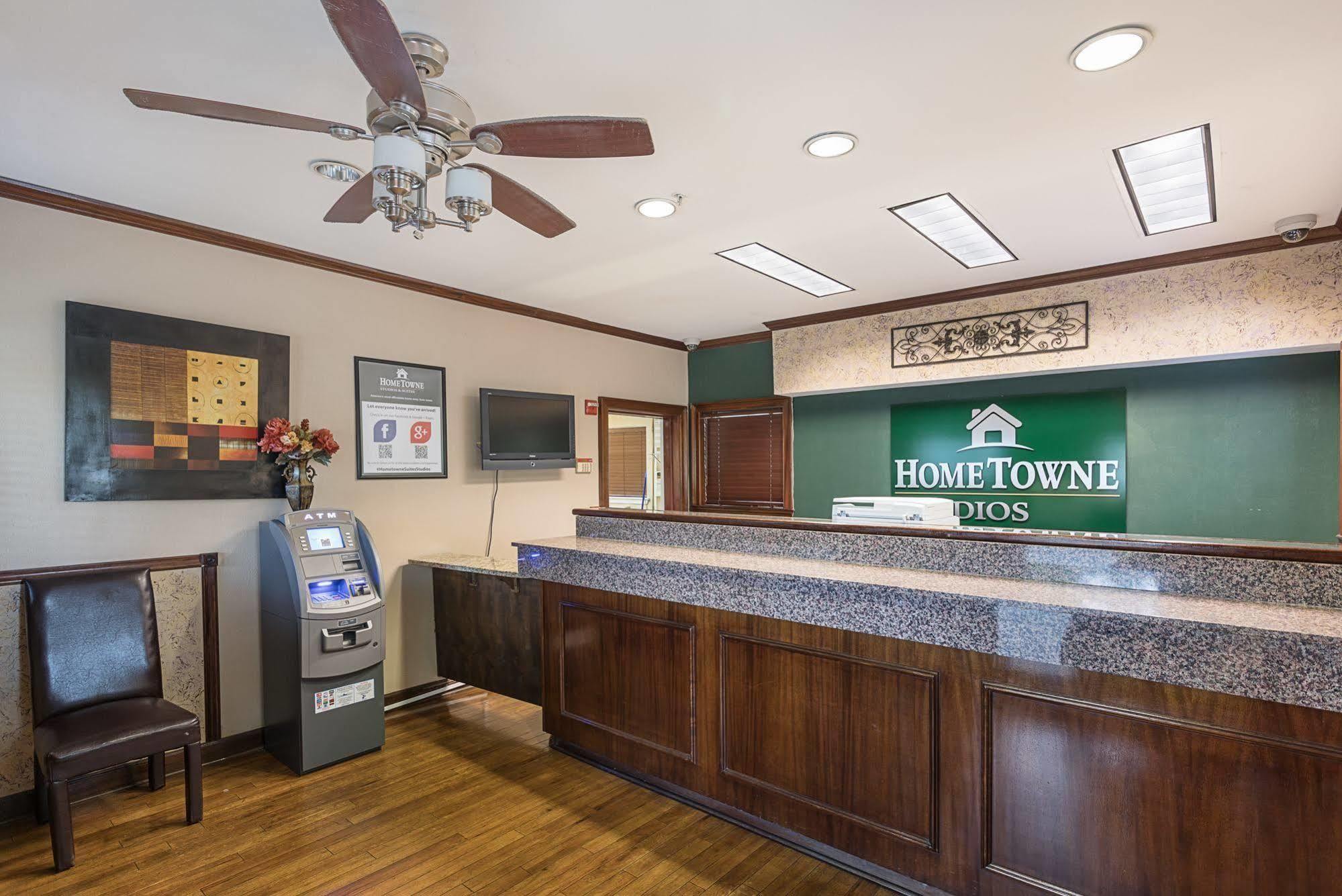 Hometowne Studios By Red Roof Orlando - Casselberry Eksteriør billede